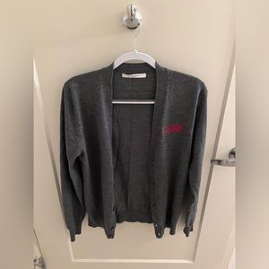 Givenchy mens cardigan size M, defects at the back of right arm(see images)